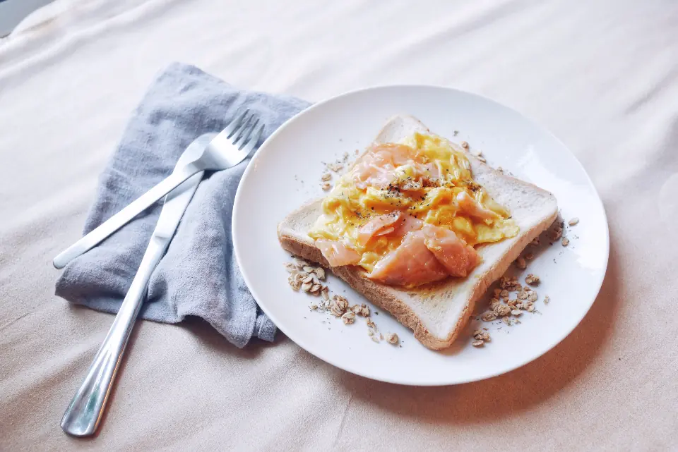How much protein per day to lose weight, the UK benchmark