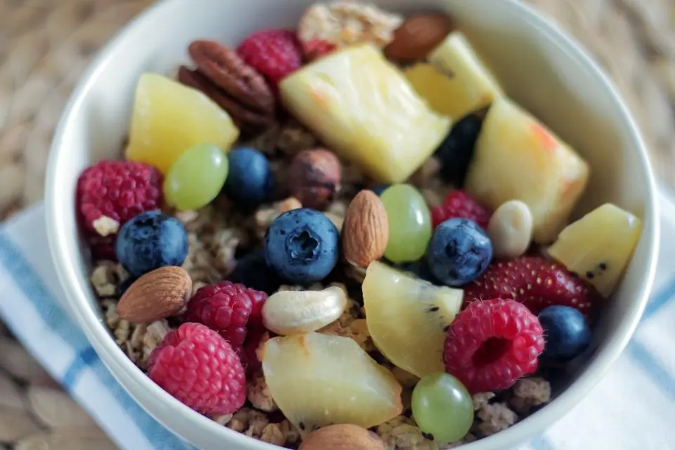 Healthy snacks for weight loss. What to choose for the 4pm slump